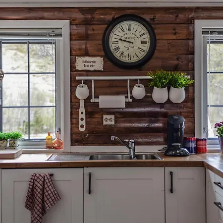 Fidjeland 61 * Tjorhom